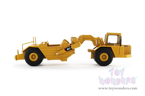 Diecast Masters - Caterpillar® Wheel Tractor 611 Scraper - Play & Collect! Series (1/64 scale diecast model car, Yellow/Black) 85695 MAP: $29.99