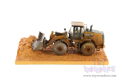 Diecast Masters - Caterpillar&reg; 966M Weathered Wheel Loader with operator - Weathered Series (1/50 scale diecast model car, Yellow/Black) 85703