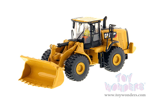 Diecast Masters - Caterpillar® 972M Wheel Loader with Operator - High Line Series (HO 1/87 scale diecast model car, Yellow) 85949 MAP: $39.99