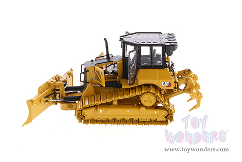 Diecast Masters - Caterpillar&reg; D5 LGP VPAT Track Type Dozer with Operator - High Line Series (1/50 scale diecast model car, Yellow/Black) 85951