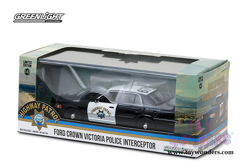 Greenlight - Ford Crown Victoria Police Interceptor Car California Highway Patrol (2008, 1/43 scale diecast model car, Black w/White) 86086