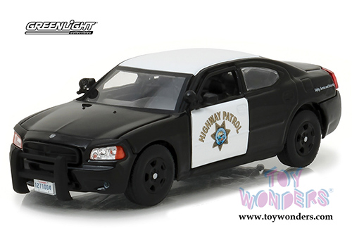 Greenlight - Dodge Charger Police Interceptor Car California Highway Patrol (2008, 1/43 scale diecast model car, Black w/White) 86087
