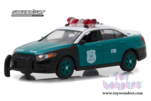 Greenlight - Ford Police Interceptor Sedan New York City Police Department (NYPD) (2014, 1/43 scale diecast model car, Green w/White) 86094