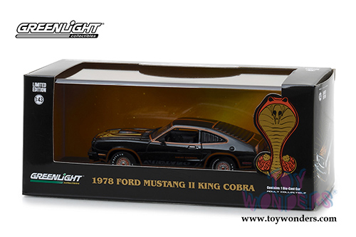 Greenlight - Ford Mustang II King Cobra Hardtop (1978, 1/43 scale diecast model car, Black w/ Gold Stripes) 86320
