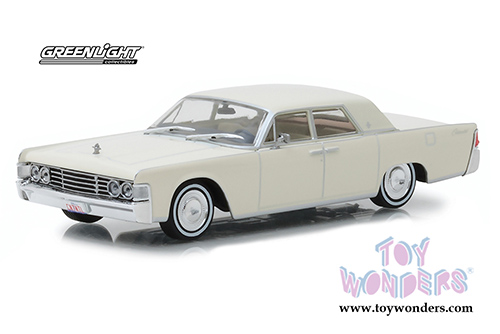 Greenlight - Lincoln Continental Hard Top (1965, 1/43 scale diecast model car, Wimbledon White) 86328
