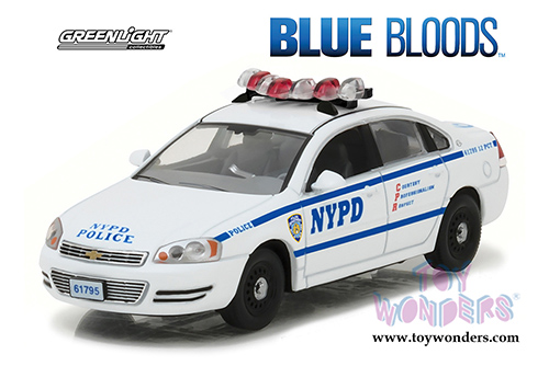 Greenlight Hollywood - Blue Bloods - Chevrolet Impala&trade; New York City Police Dept (NYPD) (2010, 1/43 scale diecast model car, White/Blue) 86509