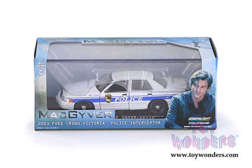 Greenlight Hollywood - MacGyver&trade; - Ford Crown Victoria Police Interceptor (2003, 1/43 scale diecast model car, White/Blue) 86520
