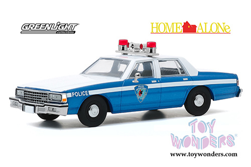Greenlight Hollywood - Chevrolet&reg; Caprice Wilmette, Illinois Police - Home Alone (1986, 1/43 scale diecast model car, Blue/White) 86585