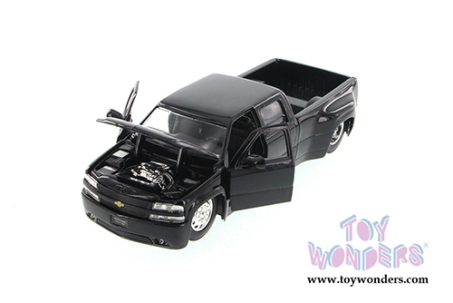 Jada Toys Bigtime Kustoms - Chevy Silverado Dooley Pickup (1999, 1/24 scale diecast model car, Asstd.) 90146YJ