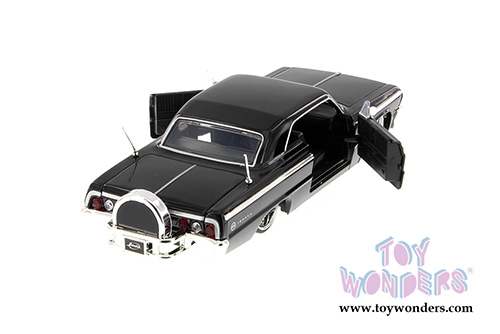 Jada Toys Bigtime Kustoms - Chevy Impala Hard Top (1964, 1/24 scale diecast model car, Asstd.) 90159FA