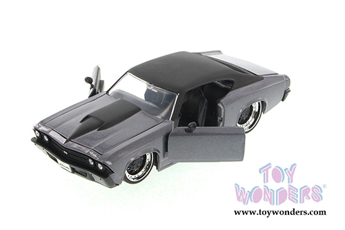 Jada Toys Bigtime Muscle - Chevy Chevelle SS Hardtop (1969, 1/24 scale diecast model car, Asstd.) 90213YU
