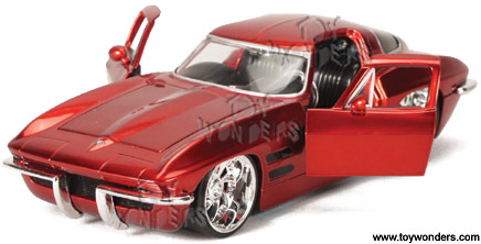 Jada Toys Dub City Bigtime Muscle - Chevy Corvette Stingray Hard Top (1963, 1/24 scale diecast model car, Asstd.) 90218AC