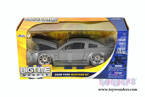 Jada Toys Bigtime Muscle - Ford Mustang GT Hard Top (2006, 1/24 scale diecast model car, Asstd.) 90659