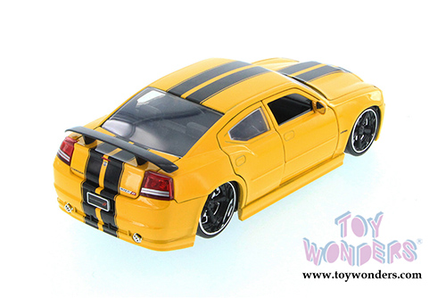 Jada Toys Bigtime Muscle - Dodge Charger SRT8 Hardtop (2006, 1/24 scale diecast model car, Asstd.) 90798YV