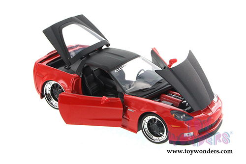 Jada Toys Bigtime Muscle - Chevy Corvette Z06 Hardtop (2006, 1/24 scale diecast model car, Asstd.) 91184YU