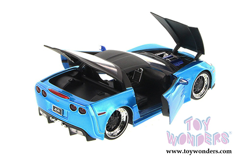 Jada Toys Bigtime Muscle - Chevy Corvette Z06 Hardtop (2006, 1/24 scale diecast model car, Asstd.) 91184YU