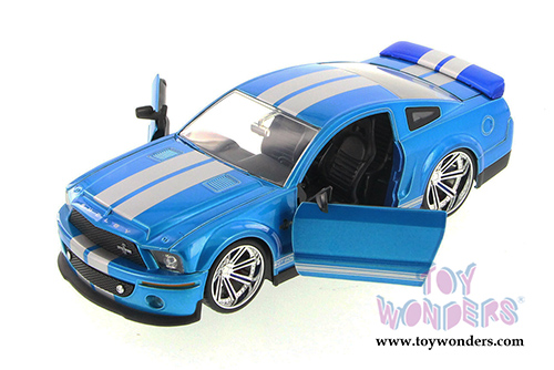 Jada Toys Bigtime Muscle - Ford Shelby GT-500KR Hardtop (2008, 1/24 scale diecast model car, Asstd.) 91844XW