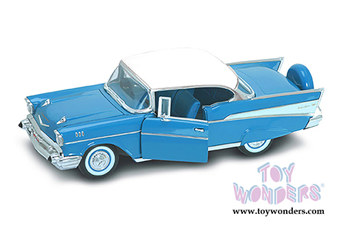 Lucky Road Signature - Chevrolet&reg; Bel Air&reg; Hard Top (1957, 1/18 scale diecast model car, Light Blue) 92109LBU