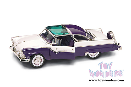 Lucky Road Signature - Ford Crown Victoria (1955, 1/18 scale diecast model car, Purple/ White) 92138PR/12