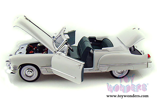 Lucky Road Signature - Cadillac Coupe DeVille Convertible (1949, 1/18 scale diecast model car, White) 92308W/12