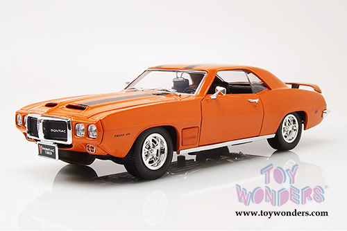 Lucky Road Signature - Pontiac Firebird Hard Top (1969, 1/18 scale diecast model car, Orange) 92368OR