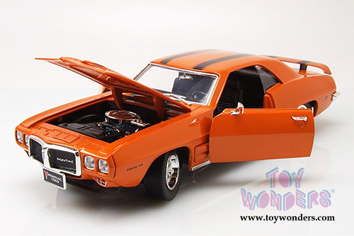 Lucky Road Signature - Pontiac Firebird Hard Top (1969, 1/18 scale diecast model car, Orange) 92368OR