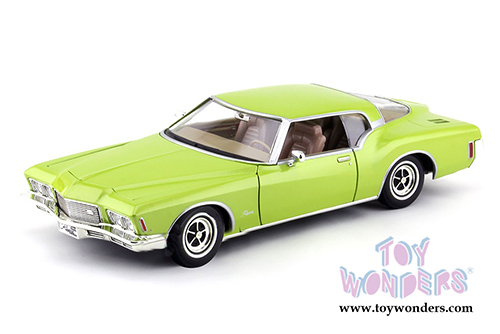 Yatming Road Signature - Buick Riviera GS Hard Top (1971, 1/18 scale diecast model car, Green) 92558GN