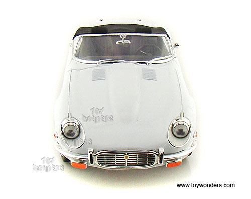 Yatming - Jaguar E-Type Convertible (1971, 1/18 scale diecast model car, White) 92608