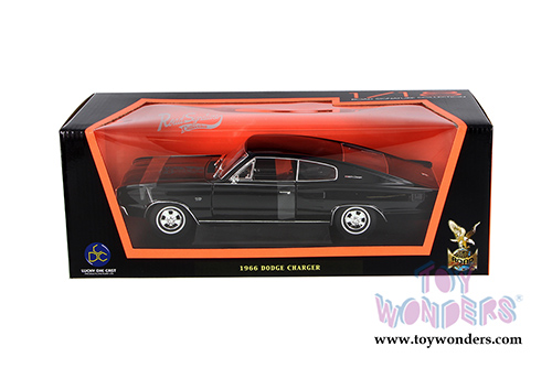 Lucky Road Signature - Dodge Charger Hard Top (1966, 1/18 scale diecast model car, Black) 92638BK/12