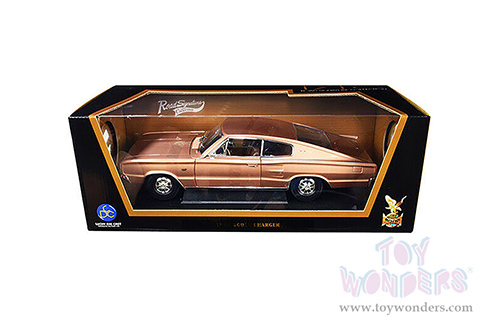 Lucky Road Signature - Dodge Charger Hardtop (1966, 1/18 scale diecast model car, Bronze) 92638BN