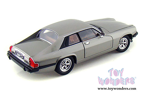 Lucky Road Signature - Jaguar XJS Hardtop (1975, 1/18 scale diecast model car, Grey / Silver) 92658GY/12