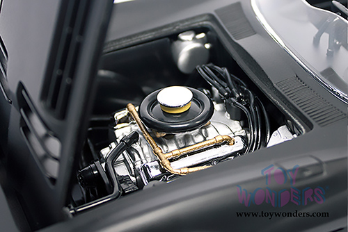 Lucky Road Signature - Chevrolet&reg; Corvette&reg; Grand Sport Roadster (1964, 1/18 scale diecast model car, Matte Black) 92697MBK