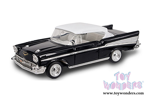Lucky Road Signature - Chevrolet&reg; Bel Air&reg; Hardtop (1957, 1/43 scale diecast model car, Black) 94201BK