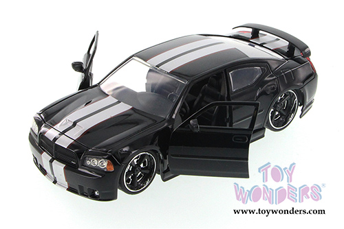Jada Toys Bigtime Muscle - Dodge Charger SRT8 Hardtop (2006, 1/24 scale diecast model car, Asstd.) 96807YV