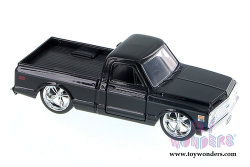 Jada Toys Just Trucks - 1972 Chevy Cheyenne Pickup (1972, 1/32 scale diecast model car, Asstd.) 97009