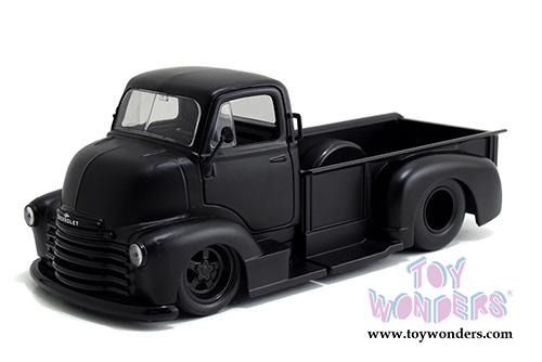 Jada Toys Just Trucks - 1952 Chevy Coe Pickup (1952, 1/24 scale diecast model car, Asstd.) 97046