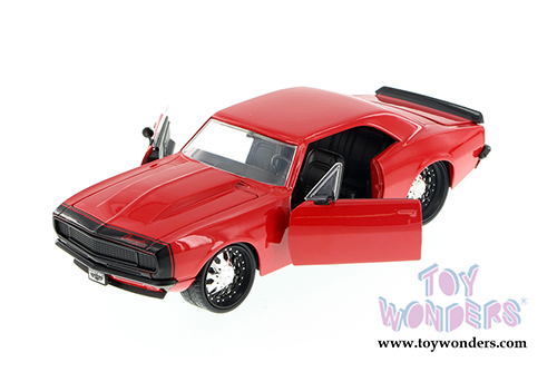 Jada Toys Bigtime Muscle - Chevy Camaro Hardtop (1967, 1/24 scale diecast model car, Asstd.) 97171YU