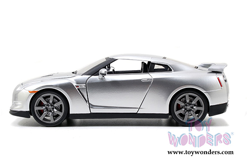 Jada Toys Fast & Furious - Brian's Nissan GT-R Hardtop (1/24 scale diecast model car, Candy Silver) 97212