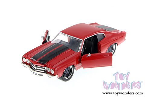 Jada Toys Fast & Furious - Dom's Chevy Chevelle SS Hardtop (1970, 1/24 scale diecast model car, Glossy Red) 97309