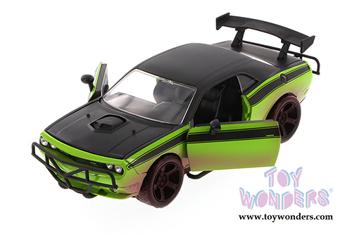 Jada Toys Fast & Furious - Dom's 1970 Dodge Charger Off-Road and Letty's Dodge Challenger Off-Road Twin Pack Hardtop (1970, 1/32 scale diecast model car, Asstd.) 97340