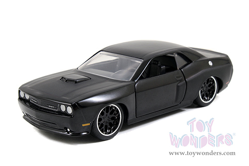 Jada Toys Fast & Furious - Dom's Dodge Challenger ST8 Hard Top (1/32 scale diecast model car, Black) 97384
