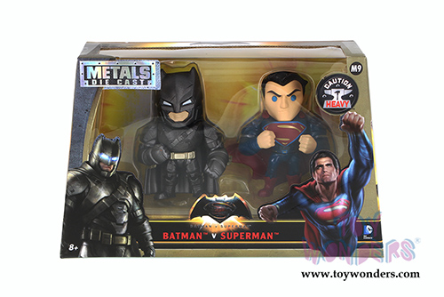Jada Toys - Metals Die Cast | Batman v Superman - Armored Batman and Superman Twin Pack Movie Version Figures (4" diecast model toy, Black and Blue) 97394