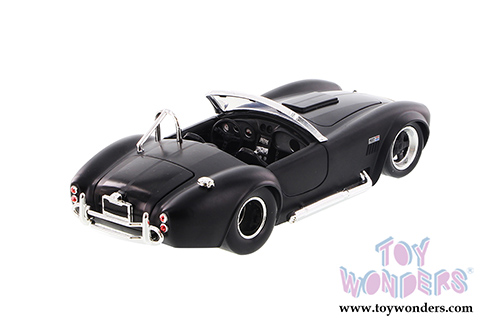 Jada Toys Bigtime Muscle - Ford Shelby Cobra 427 S/C&reg; Hard Top (1965, 1/24 scale diecast model car,  Asstd.) 97403WA1