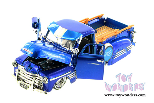 Jada Toys Bigtime Kustoms - Chevy Pickup Truck (1951, 1/24 scale diecast model car, Asstd.) 97425GW