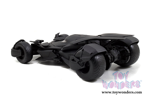 Jada Toys - Metals Die Cast | Batman vs Superman - Batmobile Model Kit  (1/24, diecast model toy, Primer Black) 97781