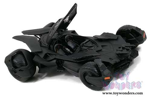Jada Toys - Metals Die Cast | Batman vs Superman - Batmobile Model Kit  (1/24, diecast model toy, Primer Black) 97781