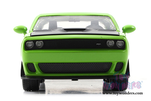 Jada Toys Bigtime Muscle - Dodge Challenger SRT Hellcat Hard Top (2015, 1/24 scale diecast model car, Asstd.) 97859DP1