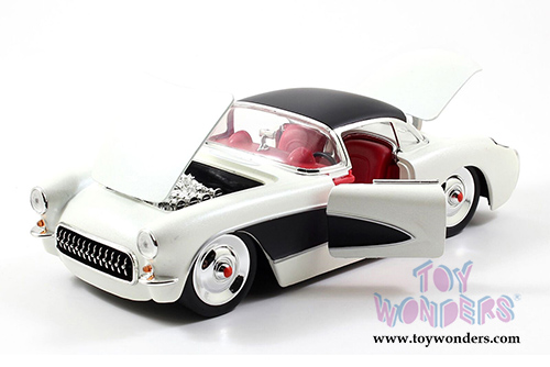 Jada Toys Bigtime Muscle - Chevy Corvette Hardtop (1957, 1/24 scale diecast model car, Asstd.) 98161WA1