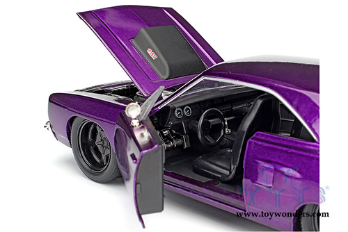 Jada Toys Bigtime Muscle - Plymouth Road Runner Hardtop (1970, 1/24 scale diecast model car, Asstd.) 98233WA1