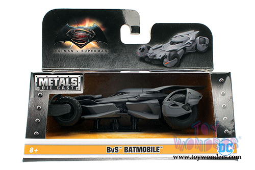 Jada Toys - Metals Die Cast | Batman vs Superman&trade; Batmobile&trade; (1/32, diecast model car, Primer Cool Grey) 98245